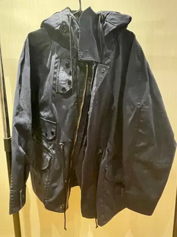 DAN 로열 네이비 파카