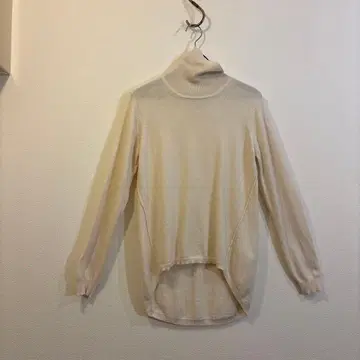 manymerry 캐시미어 아이보리 하이넥 긴팔 니트