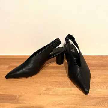 HENRI EN VARGO 슬링백 펌프스