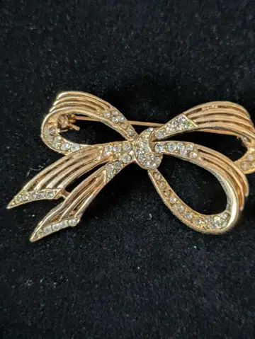 리본형 브로치 골드 컬러 크리스탈풍 새상품, 미사용!