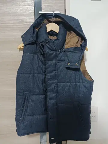 구제 의류 배색이 귀여운 다운 베스트