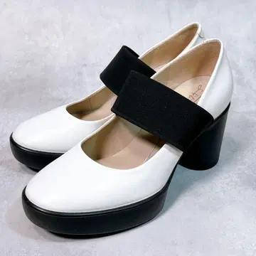 미사용급 [에코] 펌프스 (35) 스트랩 가죽 라운드토 화이트