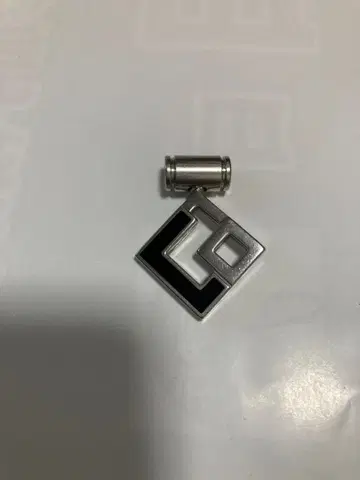 코란토테 탑만 왼쪽 느슨함