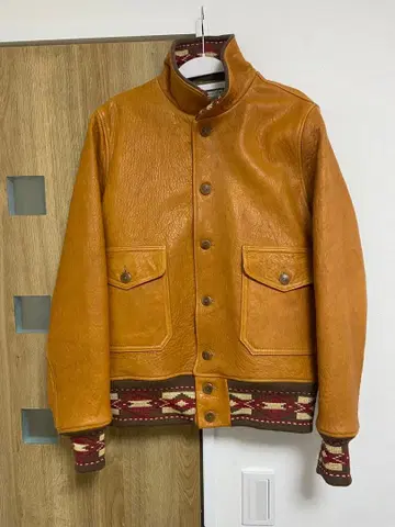 최종 세일 컨디션 최상 웨어하우스 a-1 램 가죽 40