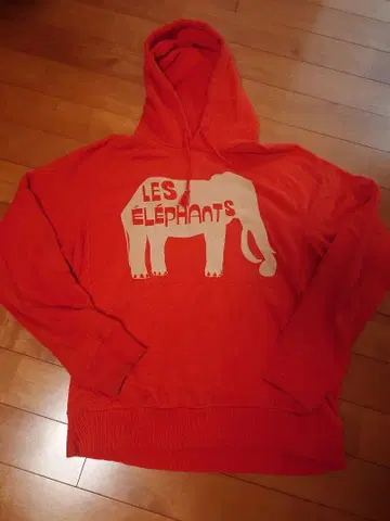 Puma 오렌지 코끼리 프린트 후드티