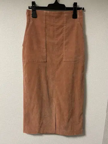 핑크 베이지 코듀로이풍 타이트 스커트