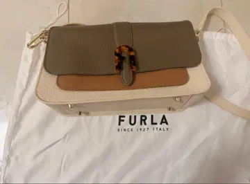 FURLA 가죽 숄더백 수납 가방 포함