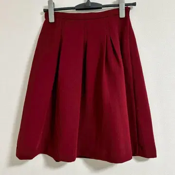 [ AG ] 빨간색 무릎 기장 플레어 스커트 플리츠 스커트 허리밴딩 S