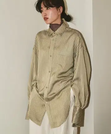 투데이풀 새틴 스트라이프 포켓 셔츠