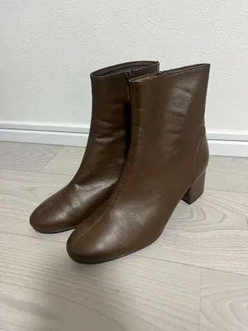 어반 리서치 지퍼 부츠 중간 힐