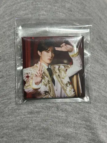 M!LK POP UP EVENT 캡슐 토이 스퀘어 배지 야마나카 쥬타로