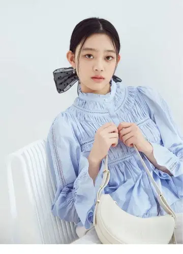 [ 새상품 ] Snidel 스나이델 크로스 자수 블라우스