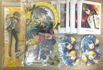 앙스타 시이나 니키 아크릴 스탠드 파샤츠 캔뱃지 세트