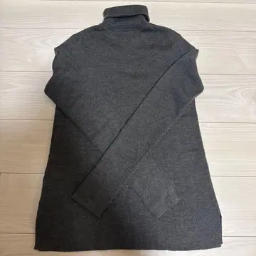 미라 오웬 그레이 니트 스웨터 터틀넥