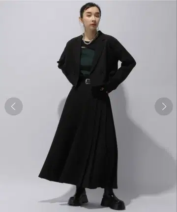 HARE 숏 자켓*플리츠 스커트 셋업