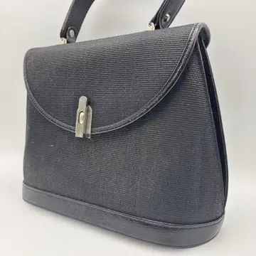 블랙 플랩식 핸드백