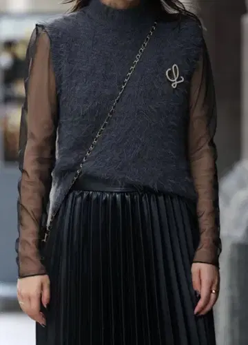 샤기 니트 베스트