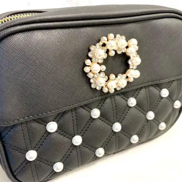 [ 새상품 ] evelyn 펄 숄더백 블랙