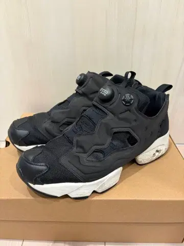 리복 인스타펌프 퓨리 블랙