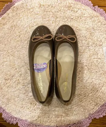 브라운 리본 포함 발레 슈즈 아치 컨택트