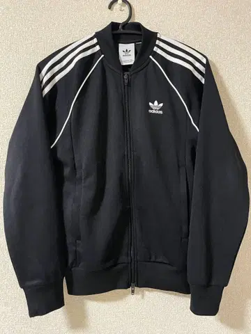 adidas 트랙 자켓 XS~S 사이즈