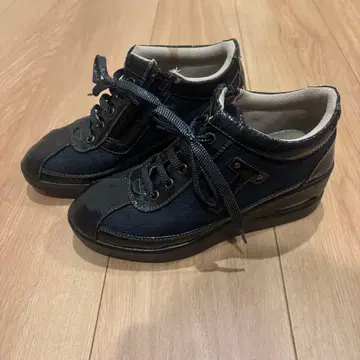 데님 통굽 스니커즈