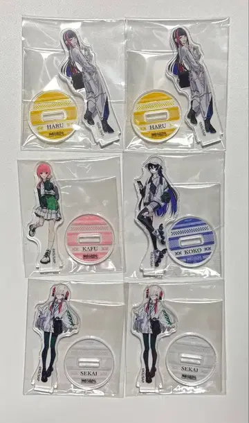 카미츠바키시 건설 중. 패밀리마트 한정 트레이딩 아크릴 스탠드 세트 판매