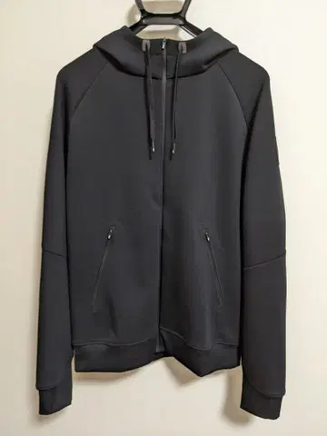 온 On 지퍼 후디 러닝 의류 자켓