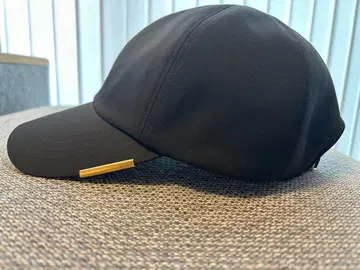 시짱 차광 캡 골드 금장 장식