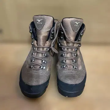 미즈노 등산화 브라운