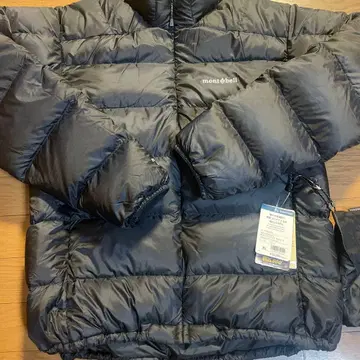 새상품 mont-bell 라이트 알파인 다운 후드티 몽벨 자켓