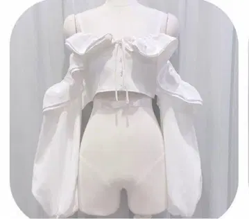 lillilly 프릴 암 뷔스티에 화이트