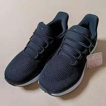 새상품 파스트랄레 22.5cm 스니커즈