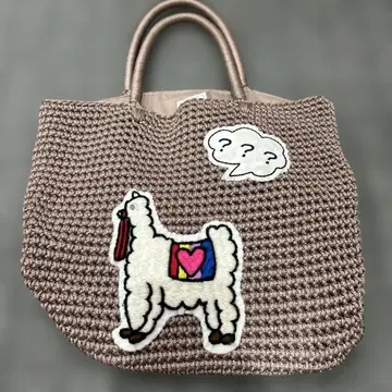 라들로 코드백 알파카 자수 토트백