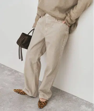 이번 시즌 완판 스픽 앤 스팬 어퍼 하이츠 별주 THE HIM