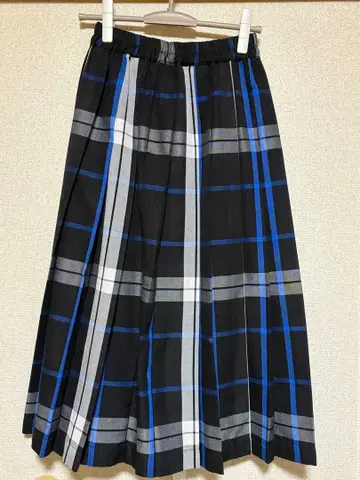 어반 리서치 플리츠 스커트