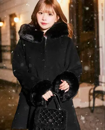 미셸 마카롱 미 실루엣 A 라인 코트 블랙