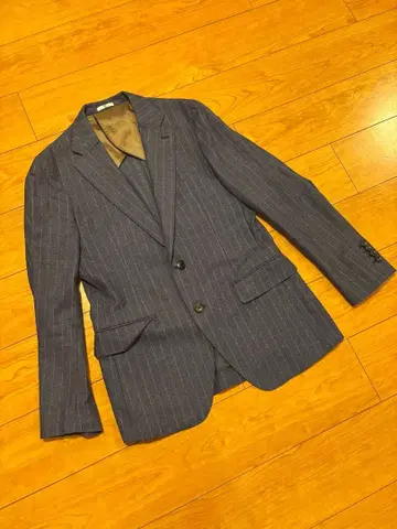그레이 스트라이프 테일러드 자켓