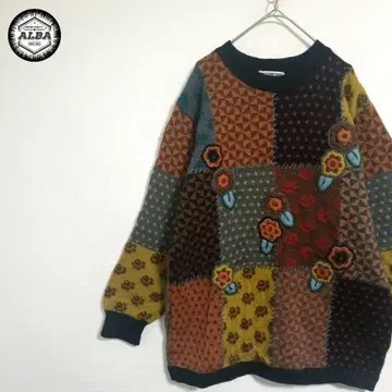 스웨터 니트 꽃무늬 자수 패치워크풍 레트로 기하학 패턴 걸리시 블랙