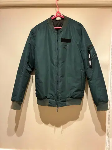 PUMA MA-1 스타일 다크 그린 자켓