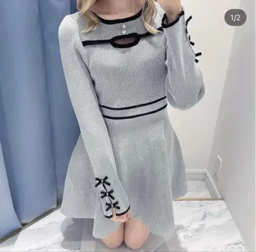 evelyn 바이컬러 니트 플레어 원피스 그레이