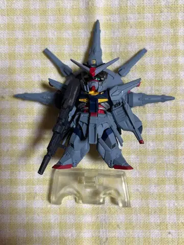 프로비던스 건담 피규어 컨버지 건담