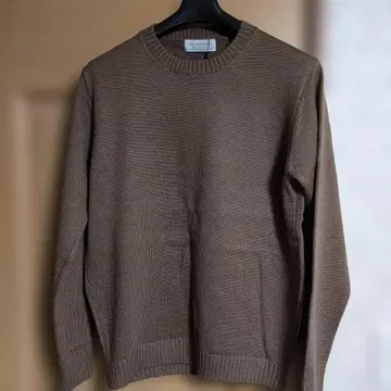 미사용품 TOMORROW LAND 투모로우랜드 미들 게이지 니트