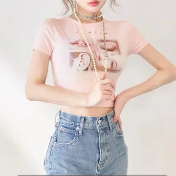 [완판템] 택 포함 Darich 레이디 사진 컴팩트 T셔츠 핑크 F