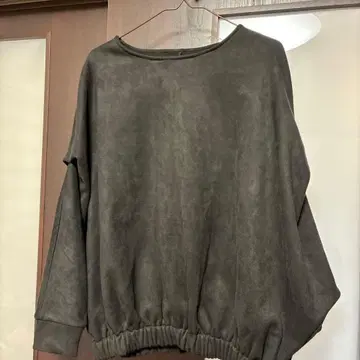 odds.on.complex 블랙 긴팔 상의