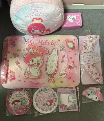 2번째 이미지까지 전부 산리오