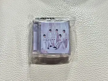 M!LK 미니 재킷 키링