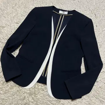 컨디션 최상 베이지 CINDY 노카라 더블 칼라 자켓 네이비 M 상당