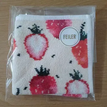 페이러 손수건 미사용 새상품 스트로베리 도트 아이보리