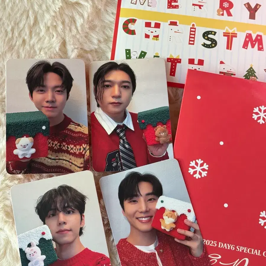 DAY6 | 데이식스 DAY6 zip pop up gift on Bunjang Global Site.